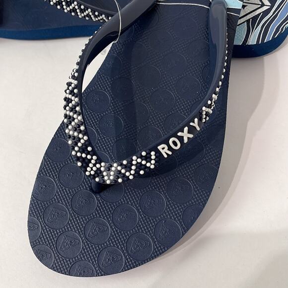 Roxy Lei Blue Flip Flops Women's Size 6 Blue Straps with White & Blue Dots - Picture 2 of 6